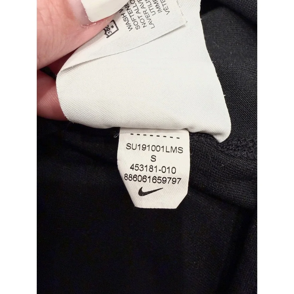 Nike Dri-FIT Women's Black Short Sleeve Training T-Shirt Small